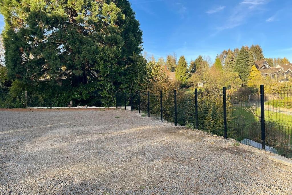 The Forest Retreat- Luxurioese Ferienwohnung Mit Privater Sauna Wermelskirchen Buitenkant foto