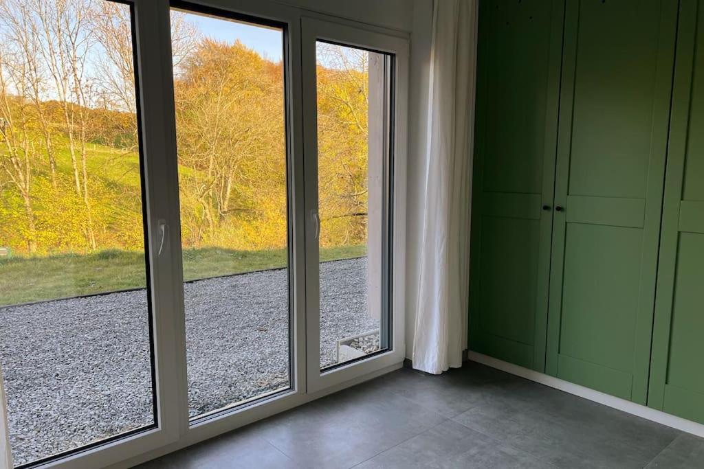 The Forest Retreat- Luxurioese Ferienwohnung Mit Privater Sauna Wermelskirchen Buitenkant foto